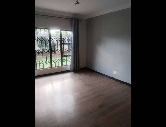 4 BEDROOM PROPERTY TO RENT IN SUNNYRIDGE